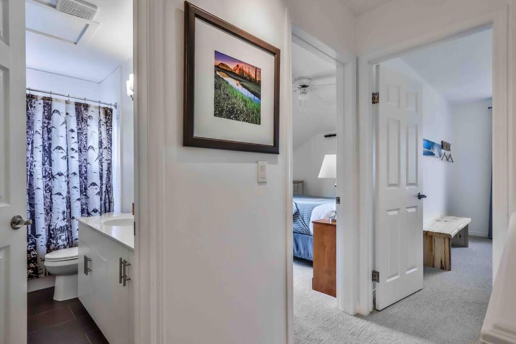 Big Mountain Views - Bright 2-Story Corner Unit Apartment Canmore Exterior photo